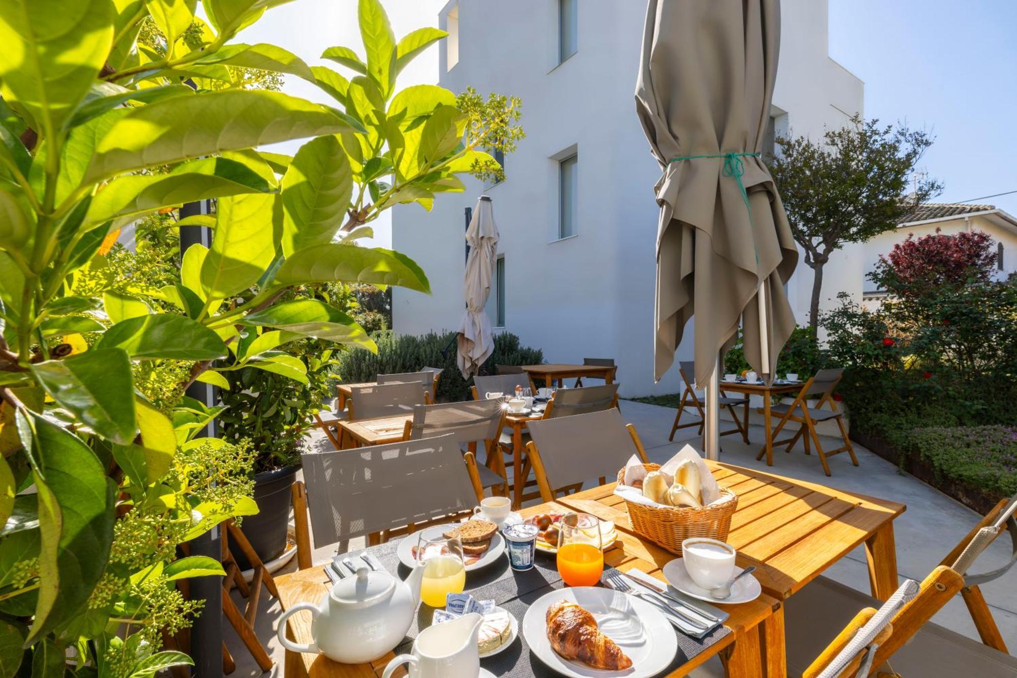 Villa VI Флумини ди Куарту Екстериор снимка