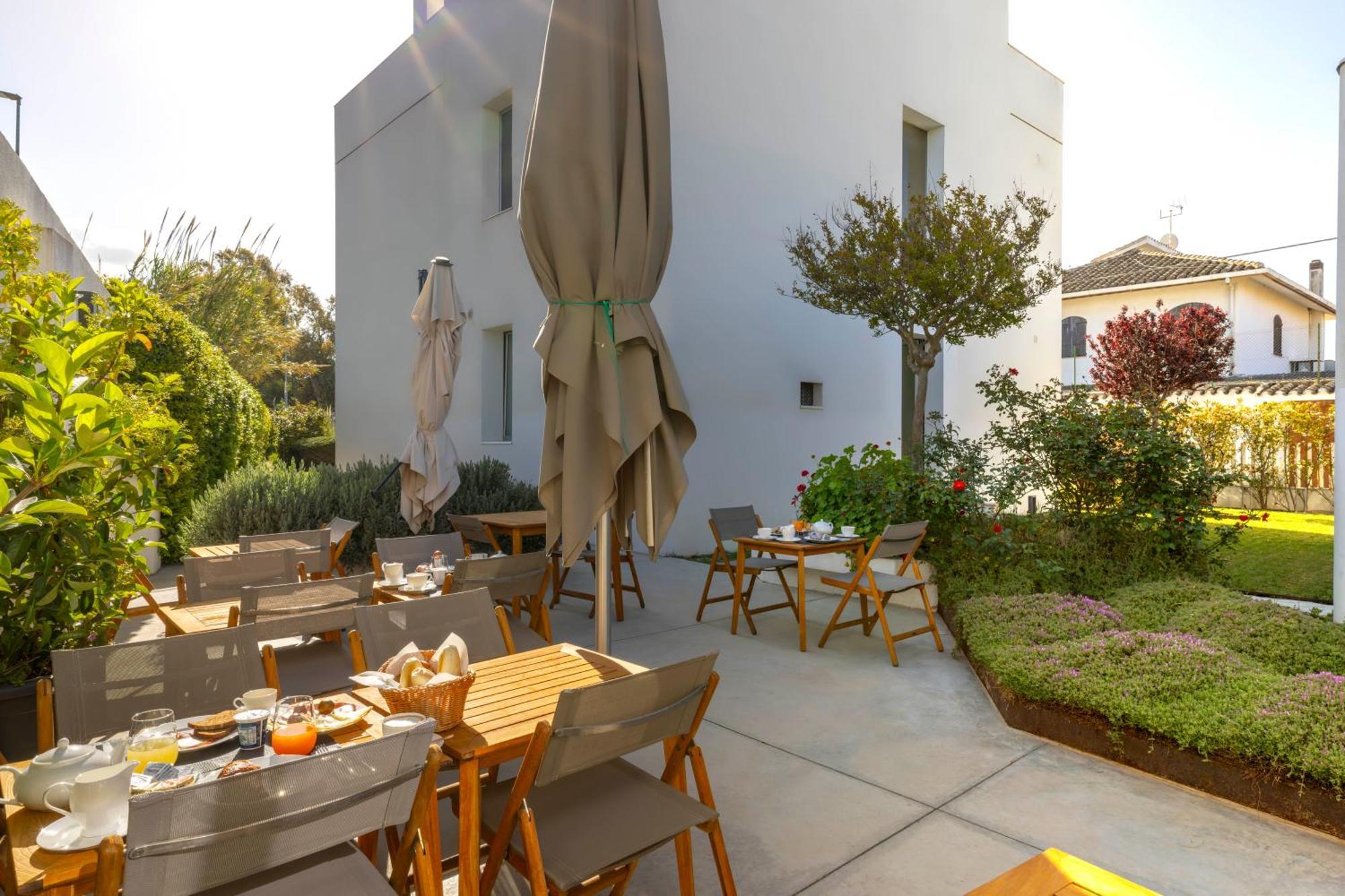 Villa VI Флумини ди Куарту Екстериор снимка